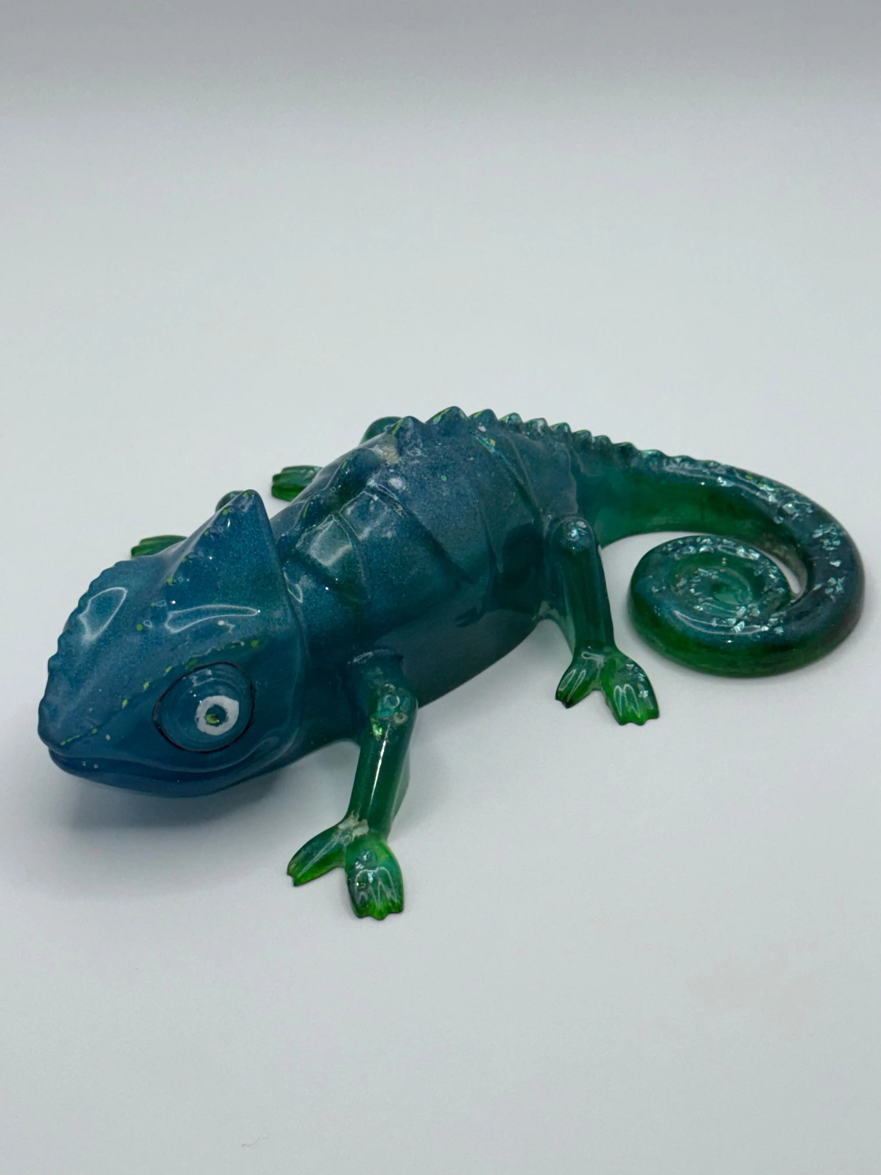 Resin Lizard Pot Decor | Garden & Fishtank Art Peppered Moth Studios, LLC 
