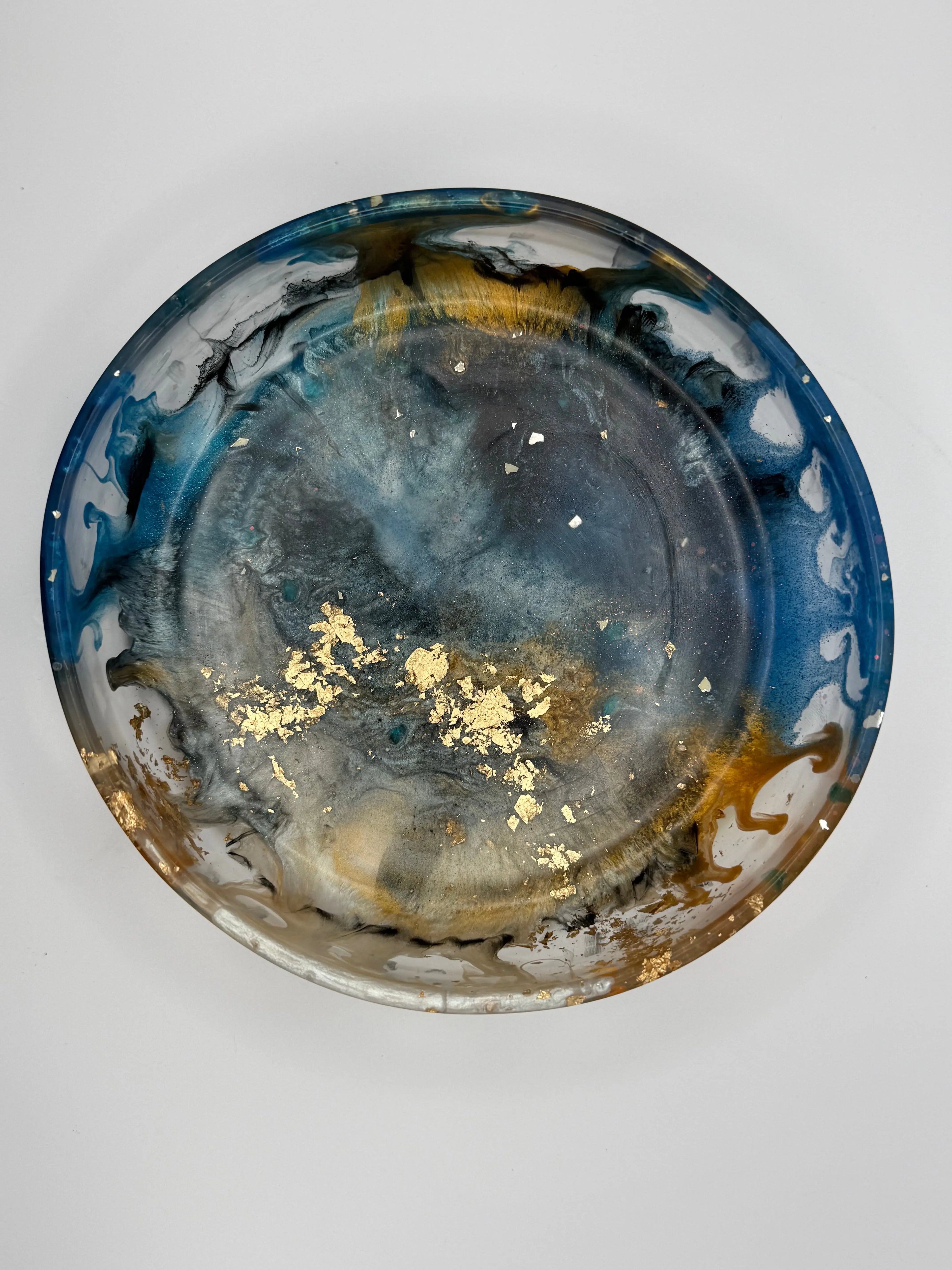 Dark_blue_gold_and_gold_leaf_bowl_ttop_view